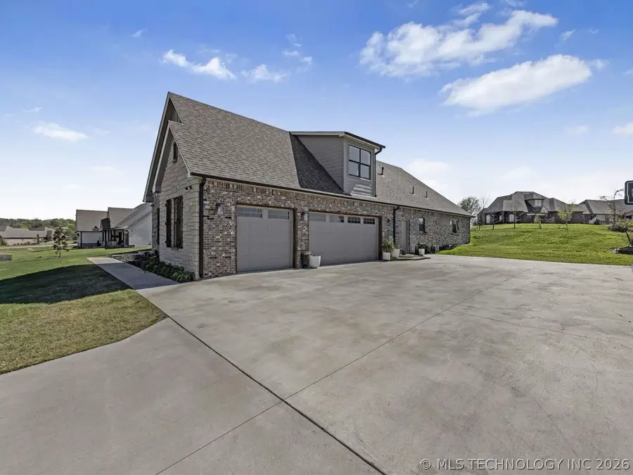10102 Ratliff Drive, Claremore, OK 74017 - #3