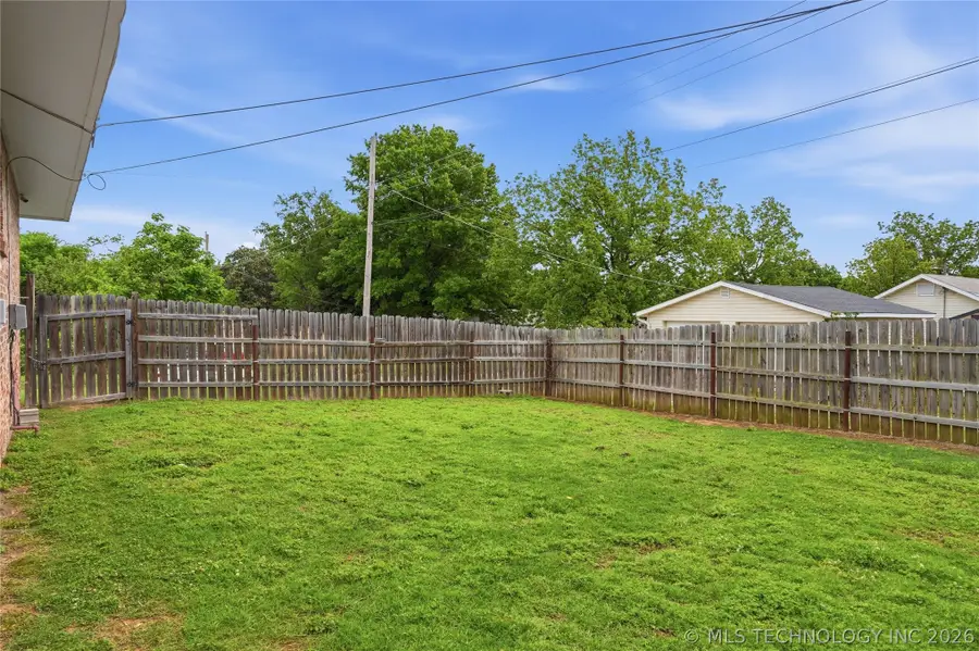 719 N Ohio Avenue, Drumright, OK 74030 - #3