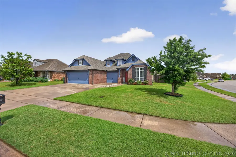 9101 N 153rd Court E, Owasso, OK 74055 - #3