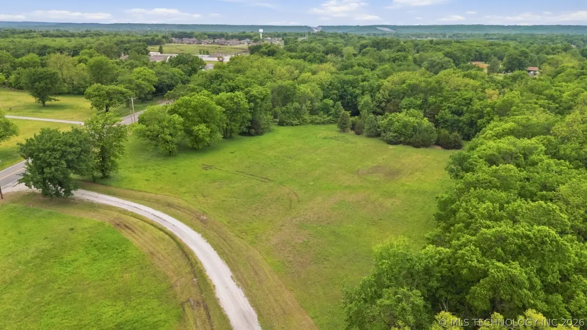 1 Holly Road, Claremore, OK 74019 - #1