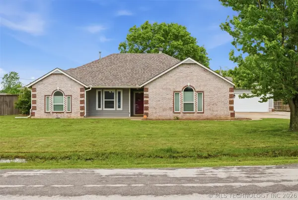 25406 S Valley Drive, Claremore, OK 74019