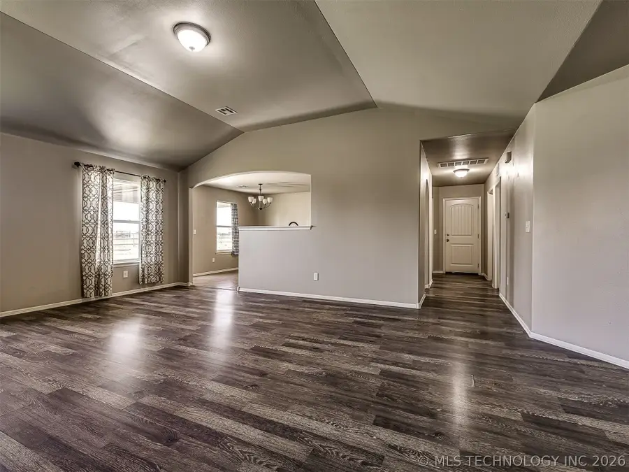 5821 E 135th Place, Collinsville, OK 74021 - #2
