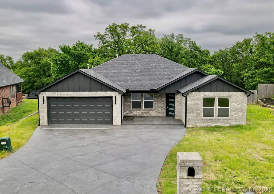 4001 S Rolling Oaks Drive, Tulsa, OK 74107 - #2