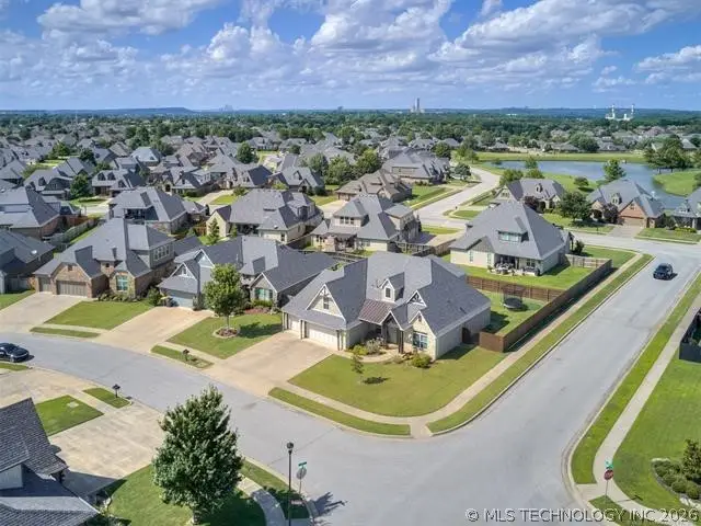201 W 128th Place S, Jenks, OK 74037 - #1