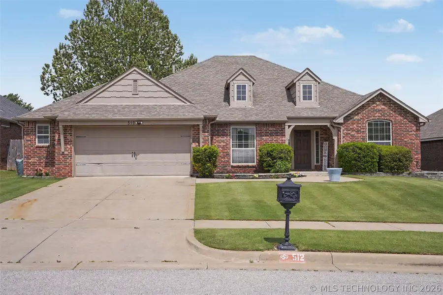 512 E Fargo Street, Broken Arrow, OK 74012 - #2