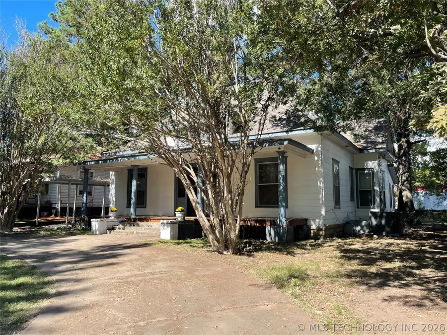 1110 Boston Street, Muskogee, OK 74401 - #2