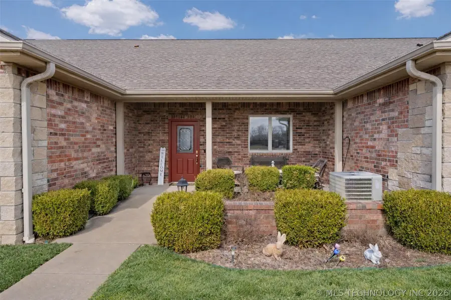 607 St Andrews Circle, Grove, OK 74344 - #3