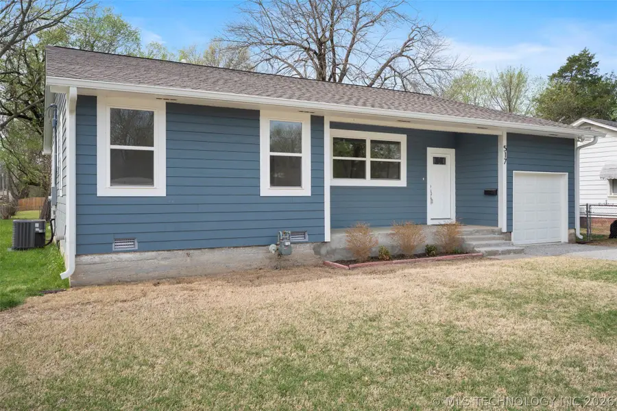 517 W Clyde Avenue, Vinita, OK 74301 - #2