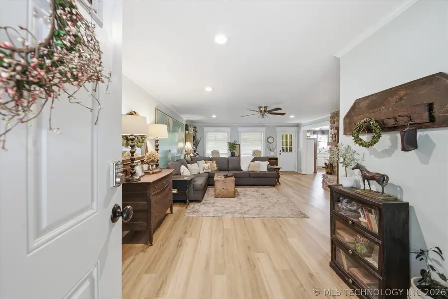 504 W 32nd Place, Sand Springs, OK 74063 - #3