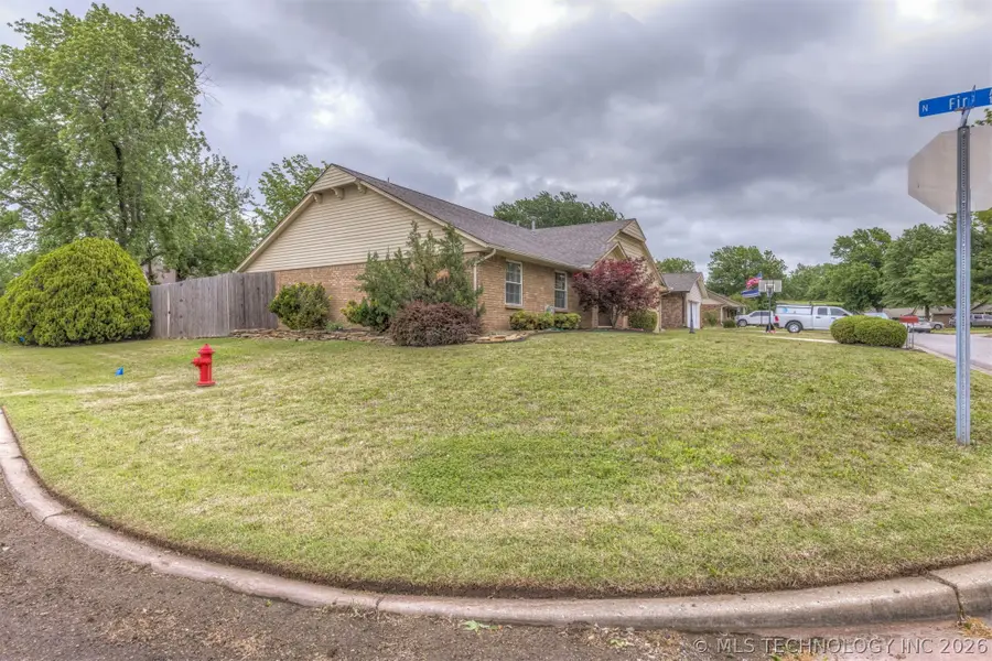 2620 W Broadway Street, Broken Arrow, OK 74012 - #3