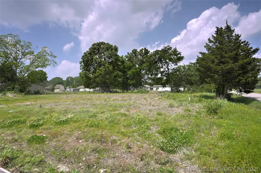 809 NE 5th Street, Wagoner, OK 74467 - #3