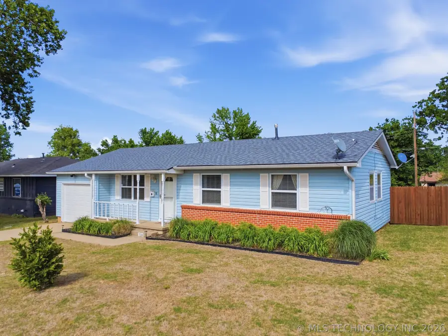 733 N Moccasin Street, Sapulpa, OK 74066 - #2