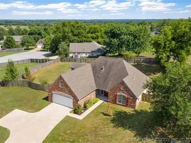 8012 Cottonwood Avenue, Claremore, OK 74019 - #1