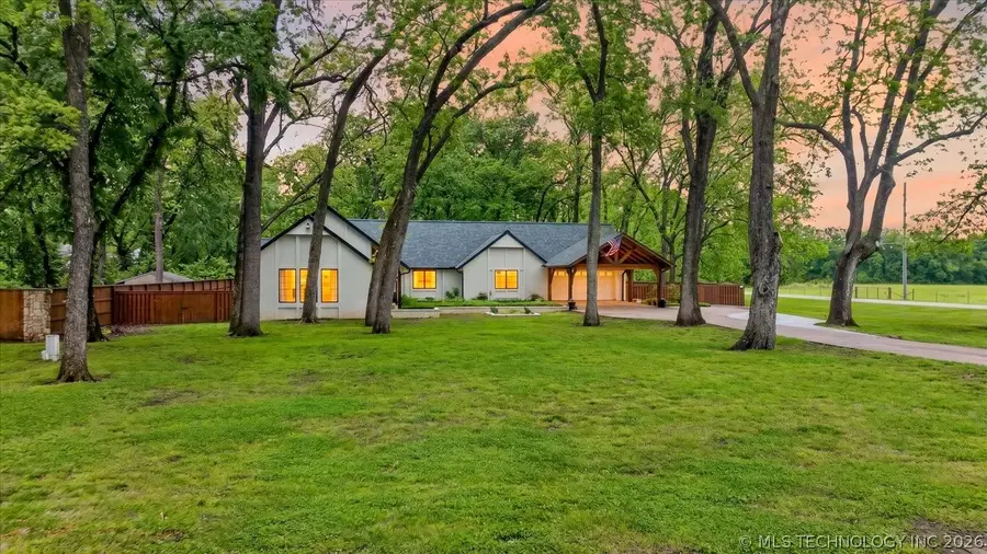2301 Camden Court, Bartlesville, OK 74006 - #2