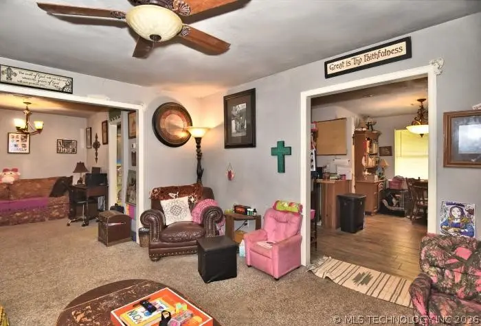921 S Mullins Avenue, Hominy, OK 74035 - #3