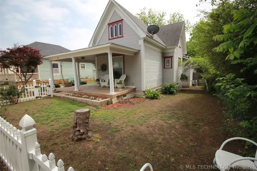 1024 E Lee Avenue, Sapulpa, OK 74066 - #2