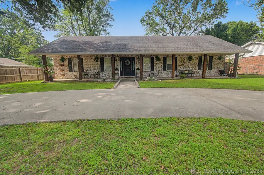 502 NW J Street, Stigler, OK 74462 - #2