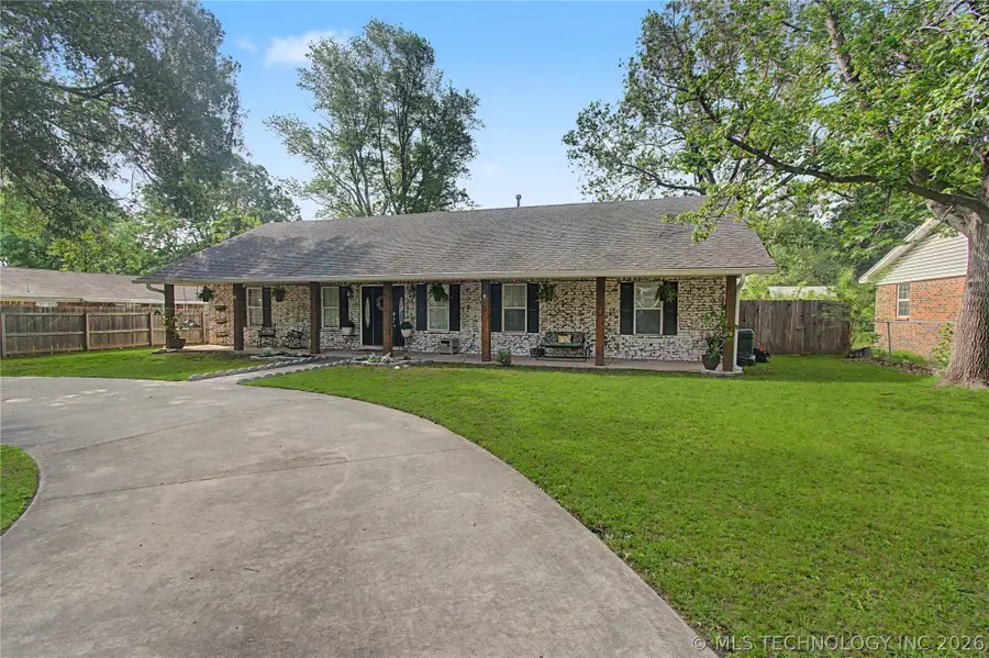 502 NW J Street, Stigler, OK 74462 - #3