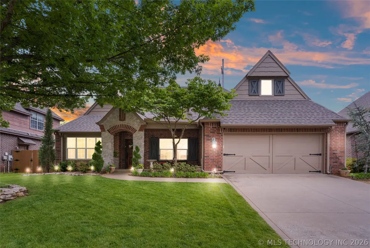 8614 E 110th Court, Tulsa, OK 74133 - #1