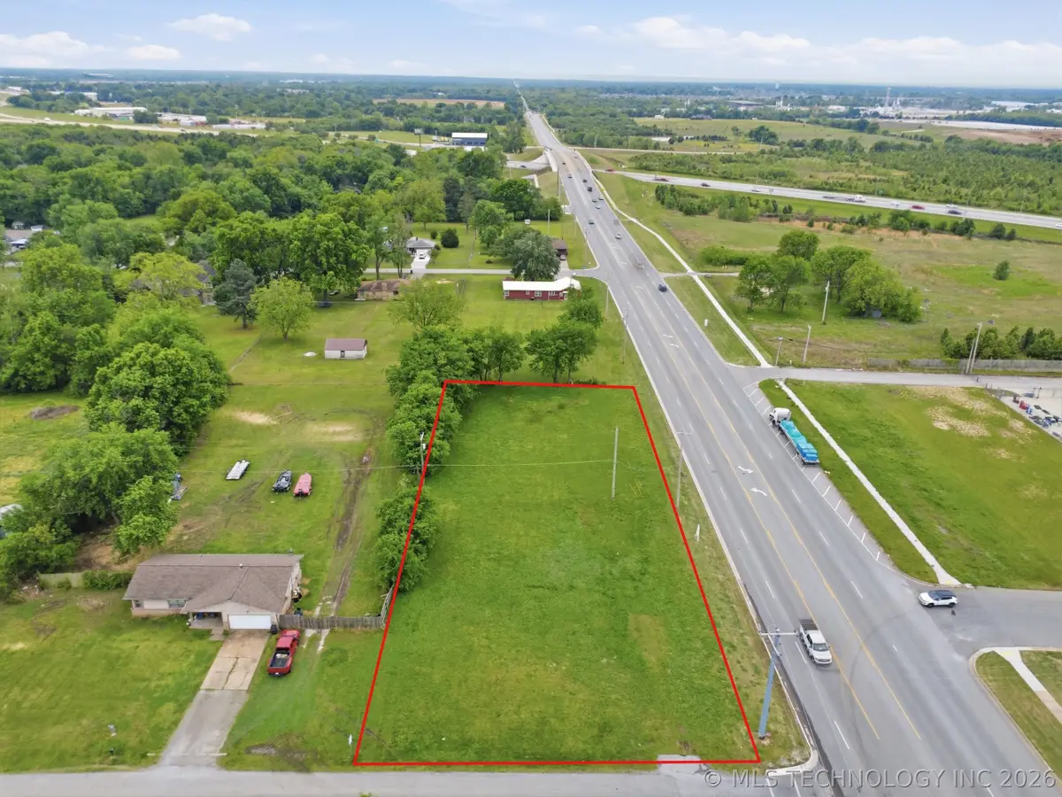 2001 Angus Drive N, Broken Arrow, OK 74014 - #1