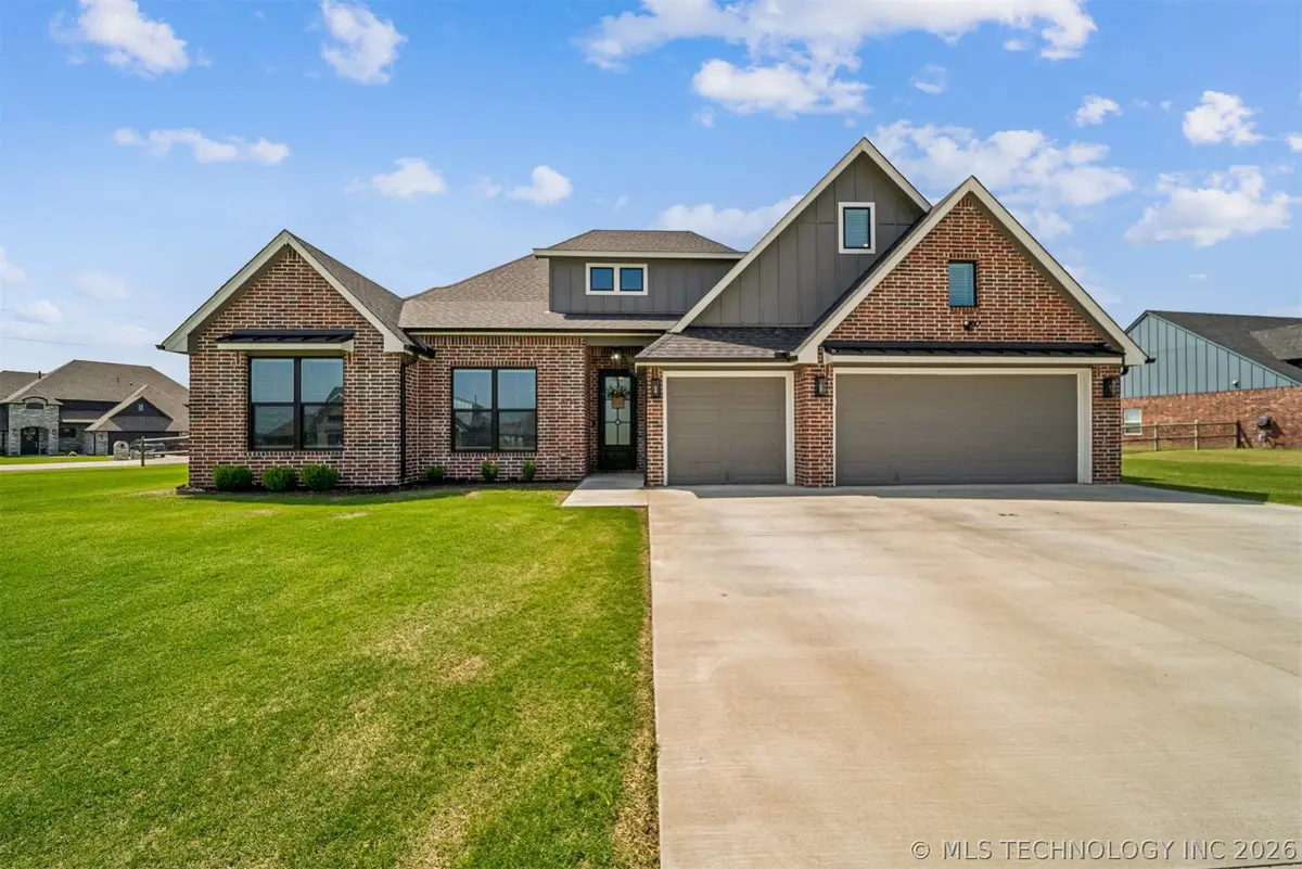 5730 E 141st Place N, Collinsville, OK 74021 - #1