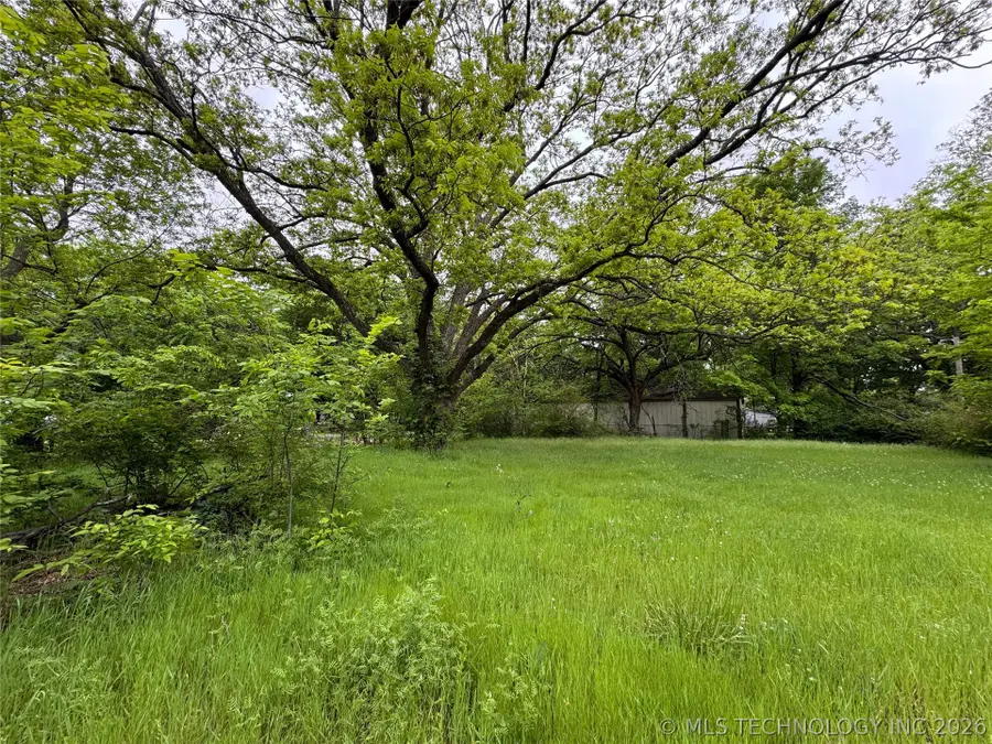 504 SE 4th Street, Wagoner, OK 74467 - #2