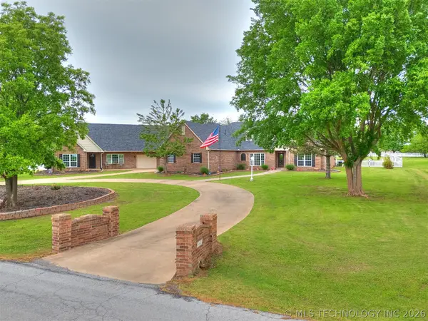 15611 E 112th Street, Owasso, OK 74055