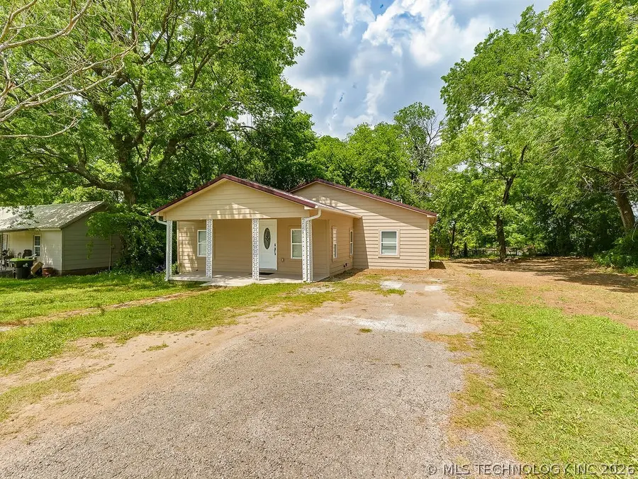 810 W 2nd, Ada, OK 74820 - #2