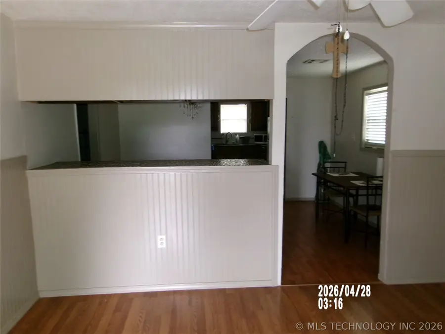 721 S Hickory Avenue, Bartlesville, OK 74003 - #3