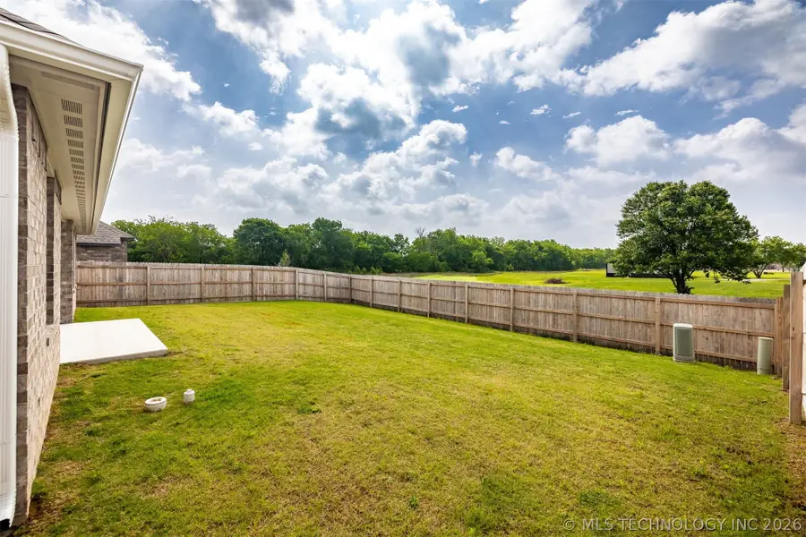 27870 E 109th Place S, Coweta, OK 74429 - #2