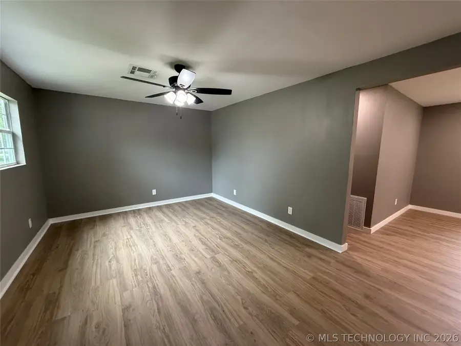 702 6th Avenue, Warner, OK 74469 - #2