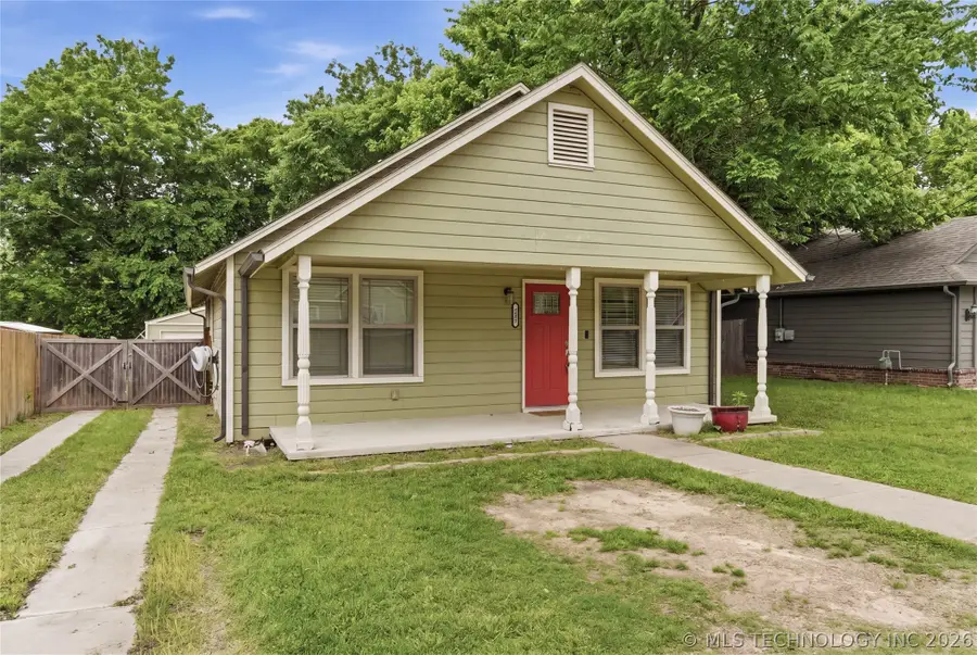 120 N Division Street E, Coweta, OK 74429 - #2
