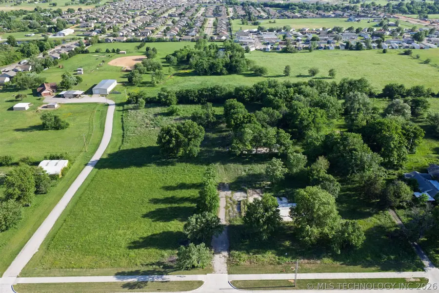 11702 116th Street, Collinsville, OK 74021 - #3