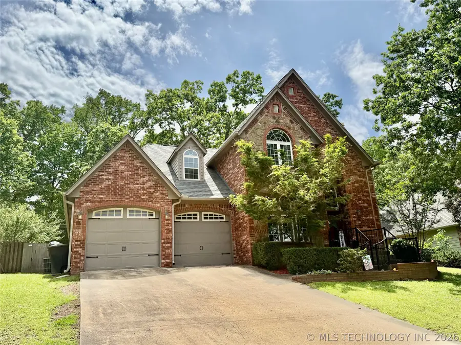 306 Hickory Drive, Tahlequah, OK 74464 - #2