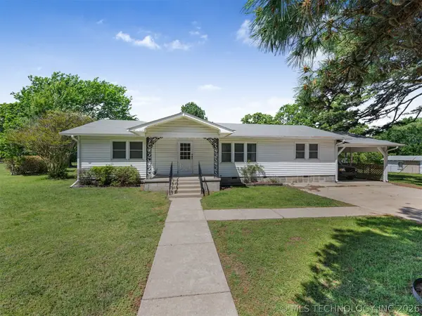 15083 State Highway 82, Tahlequah, OK 74464
