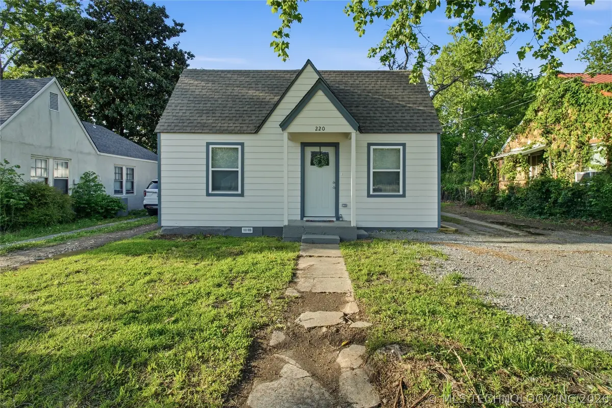 220 W Seneca Street, Tahlequah, OK 74464 - #1