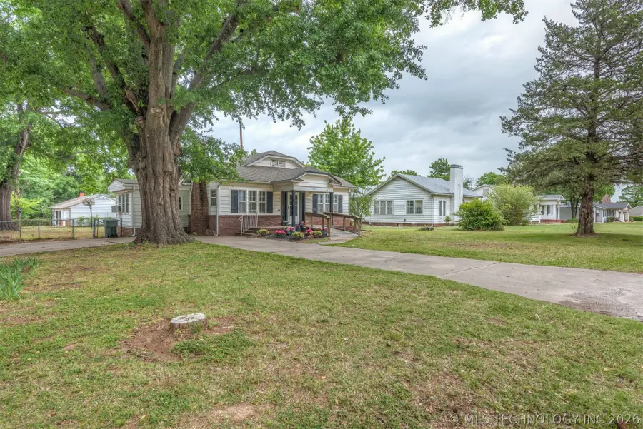 1901 E 9th Street, Okmulgee, OK 74447 - #2