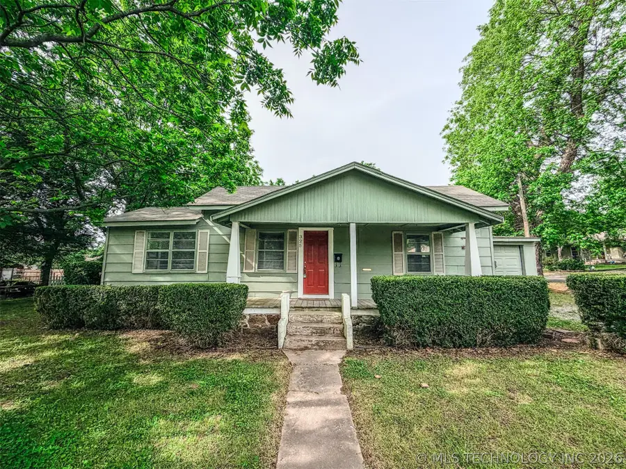 325 W Chickasaw Street, Tahlequah, OK 74464 - #2