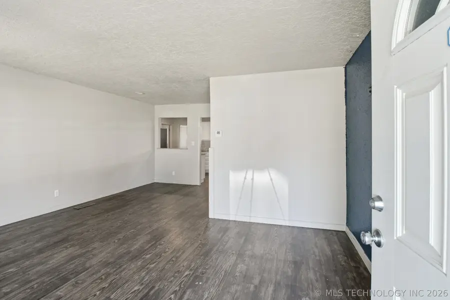 4523 S 28th West Avenue, Tulsa, OK 74107 - #3
