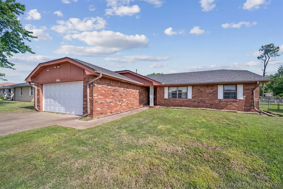 1016 E 13th Street, Cushing, OK 74023 - #1