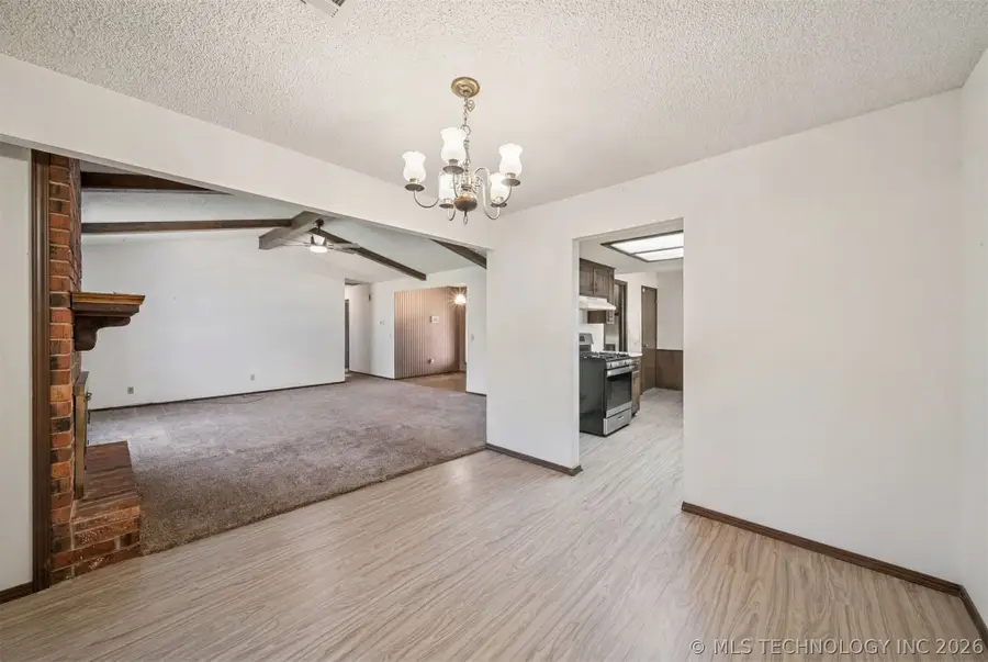 1016 E 13th Street, Cushing, OK 74023 - #3