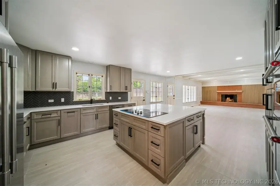 3215 E 61st Street, Tulsa, OK 74136 - #3
