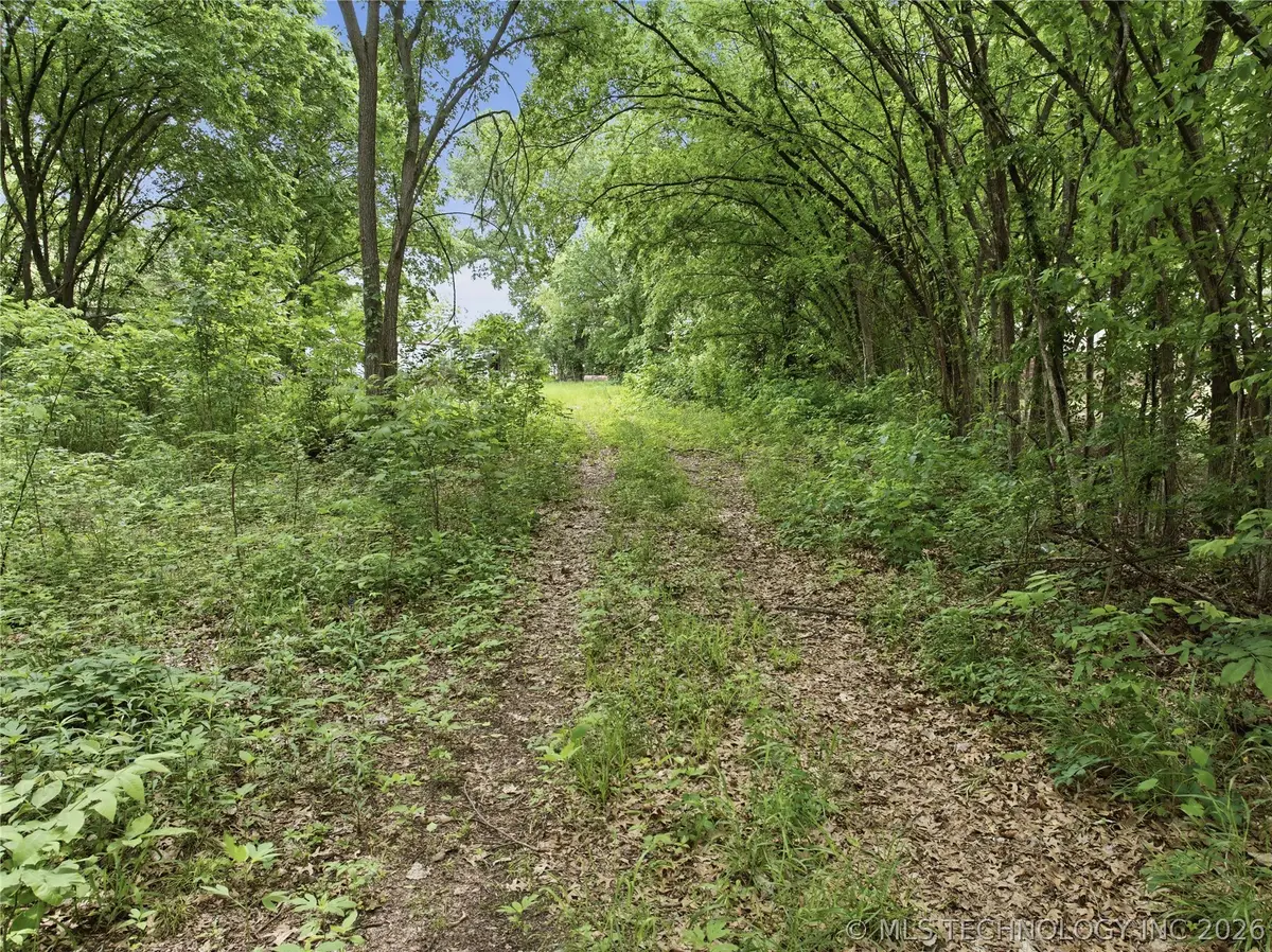 511 W Oak Street, Webbers Falls, OK 74470 - #1