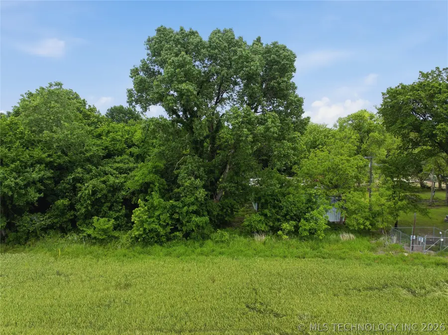 511 W Oak Street, Webbers Falls, OK 74470 - #3