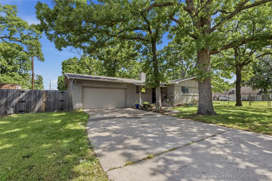 3007 W 55th Street, Tulsa, OK 74107 - #2