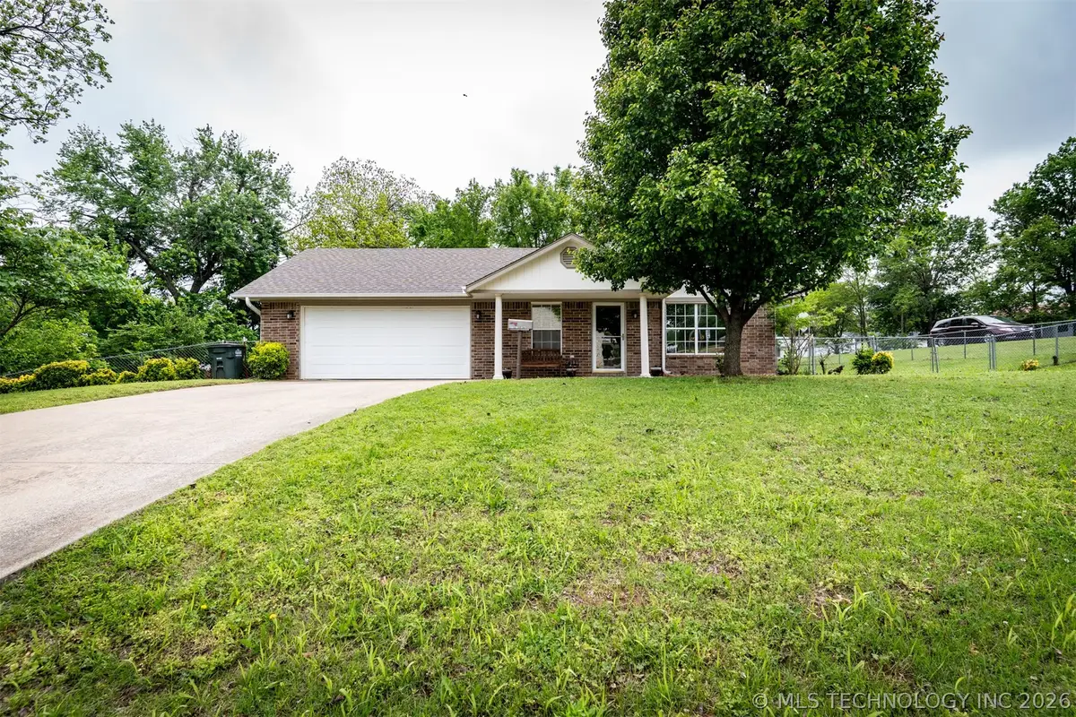 411 S Roland Street, Bristow, OK 74010 - #1