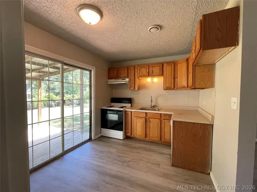 107 S 196th East Avenue, Tulsa, OK 74108 - #3