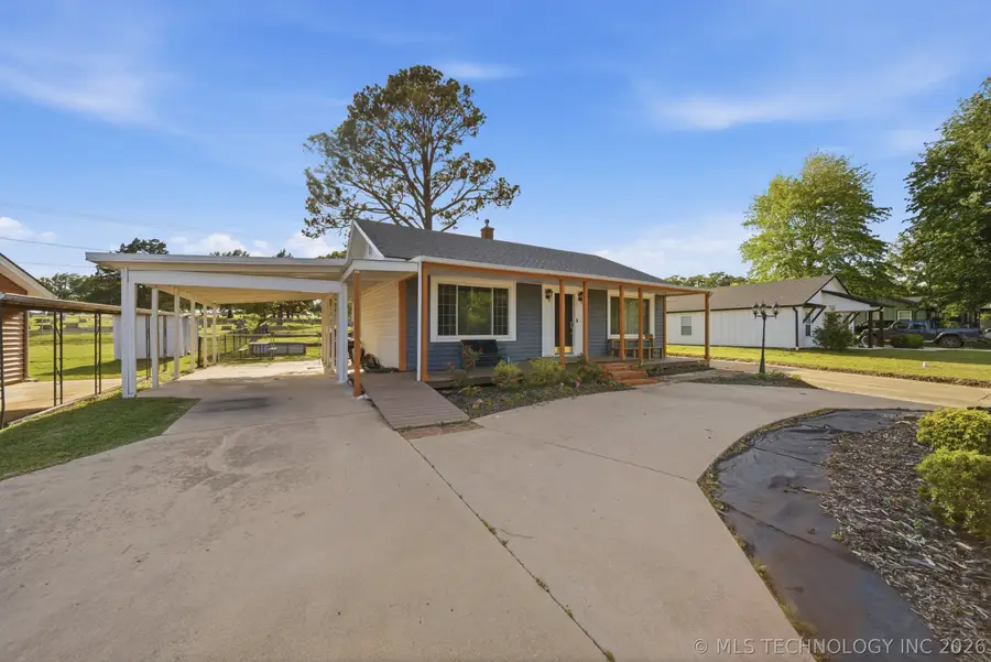324 S Roland Street, Bristow, OK 74010 - #2