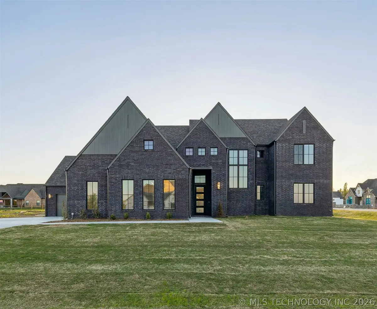 11023 N 86th East Court, Owasso, OK 74055 - #1