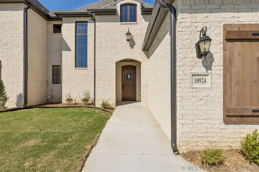 10924 N 81st East Place, Owasso, OK 74055 - #3
